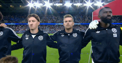 比赛马上开 比赛马上开