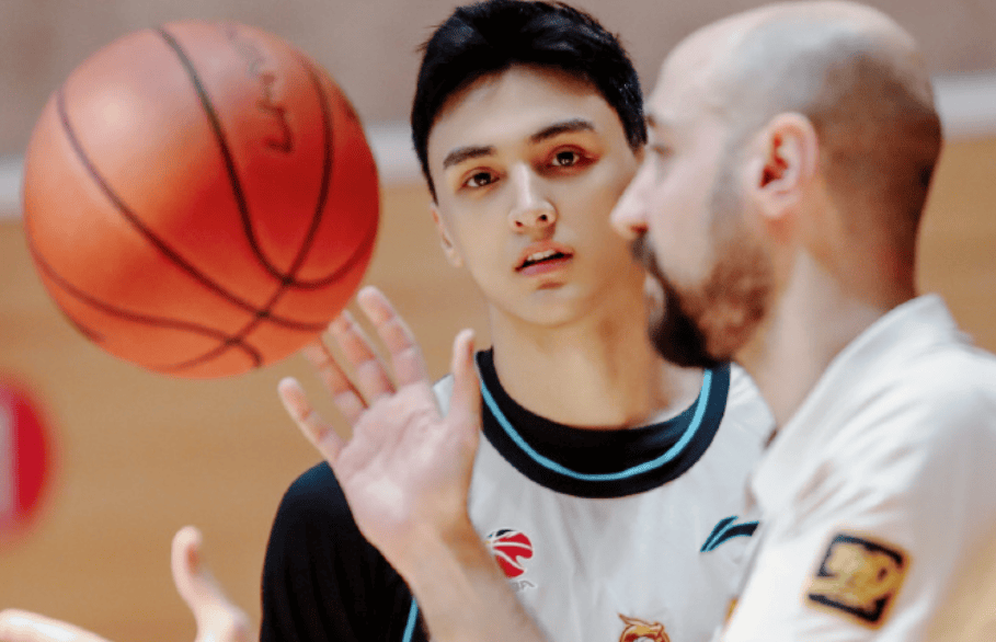 div, div, 于米提和刘