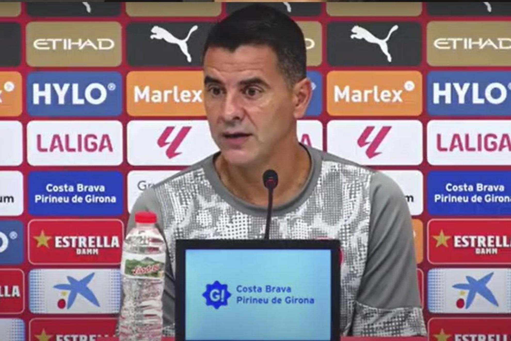 够通过两三, 纵深