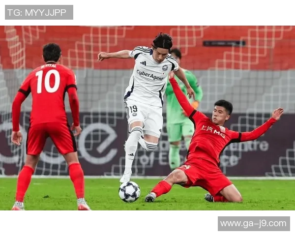 海港VS柔佛首发：张琳芃、李圣龙领衔出战，颜骏凌、傅欢候补